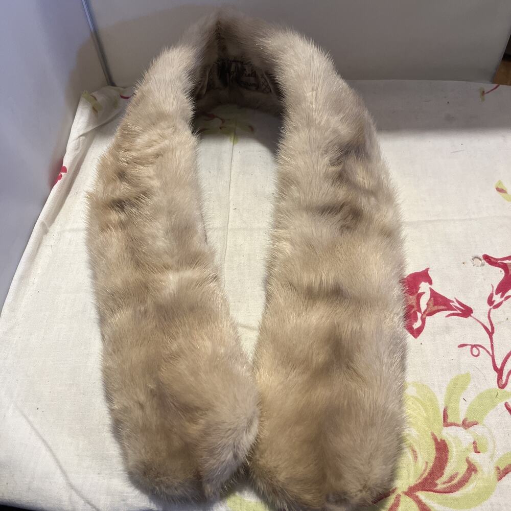 Vintage Marshall Field & Co Tan Mink Fur Collar Lined w Clips Old Hollywood